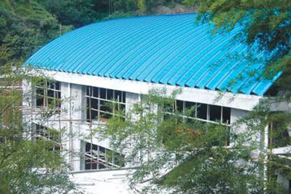 邯郸坚固耐用拱形钢板屋顶设计